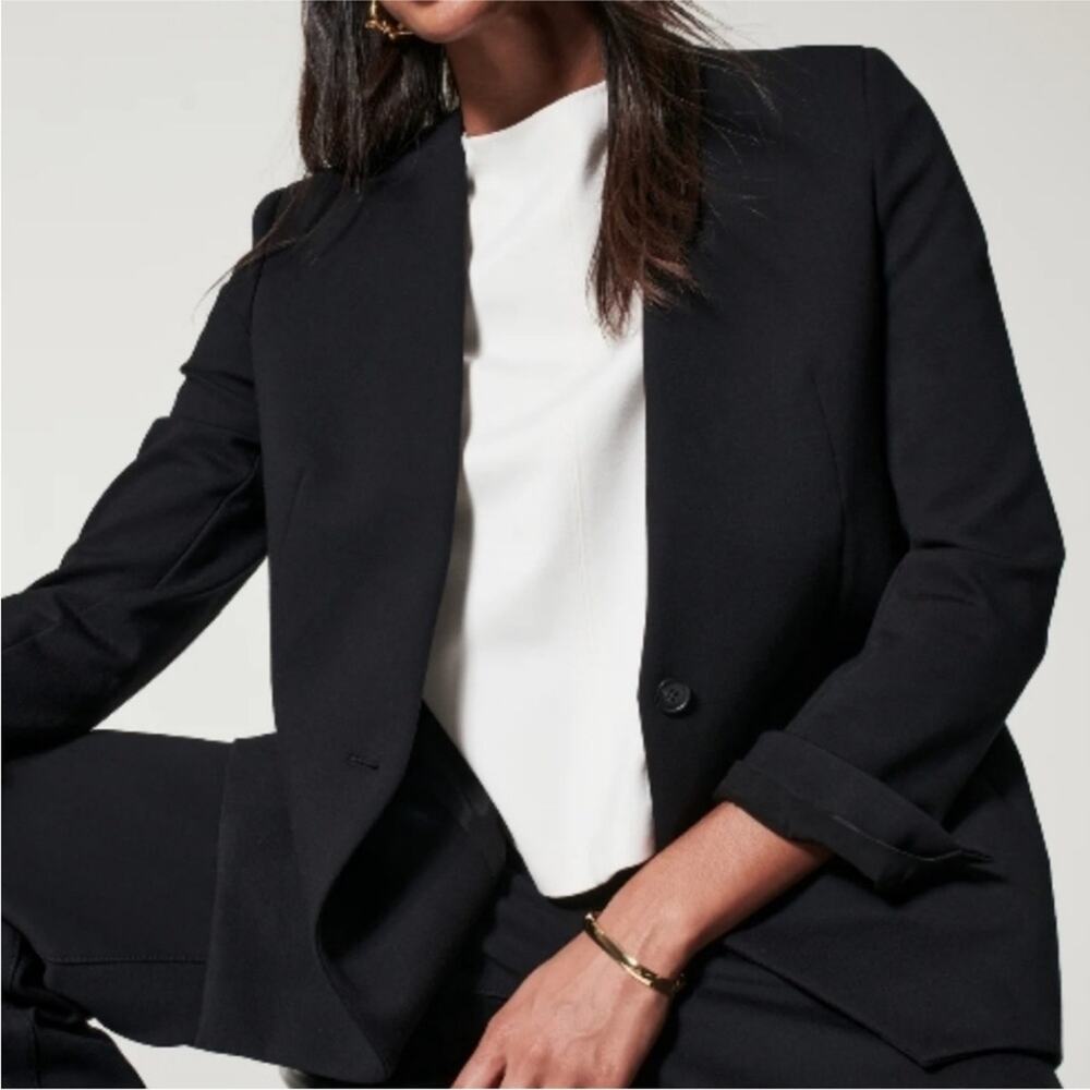 Spanx Perf Collarless Black Blazer Size Medium